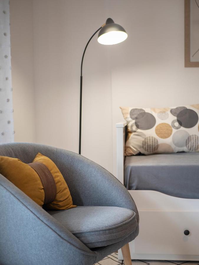 Cozy Studio Apartment Mila 포드고리차 외부 사진