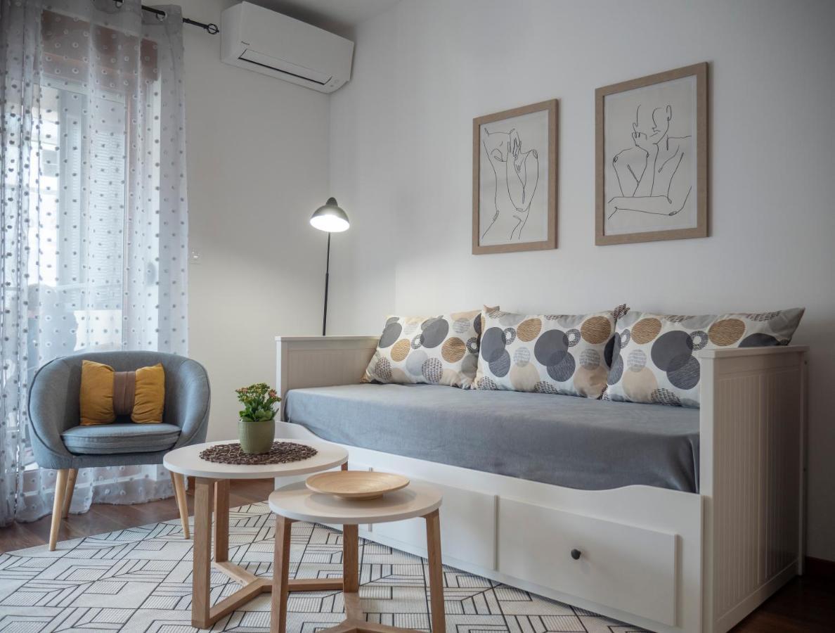 Cozy Studio Apartment Mila 포드고리차 외부 사진