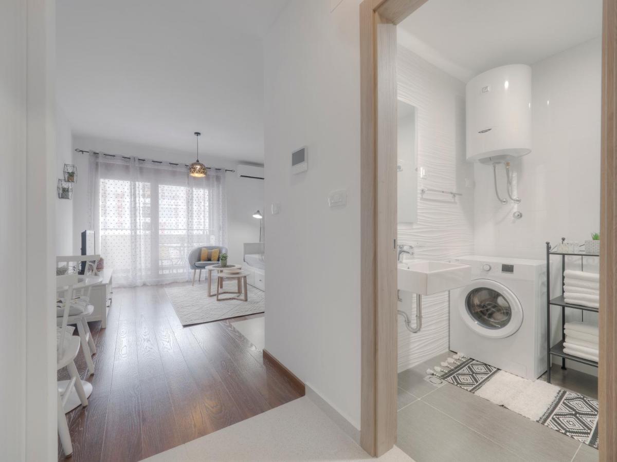 Cozy Studio Apartment Mila 포드고리차 외부 사진